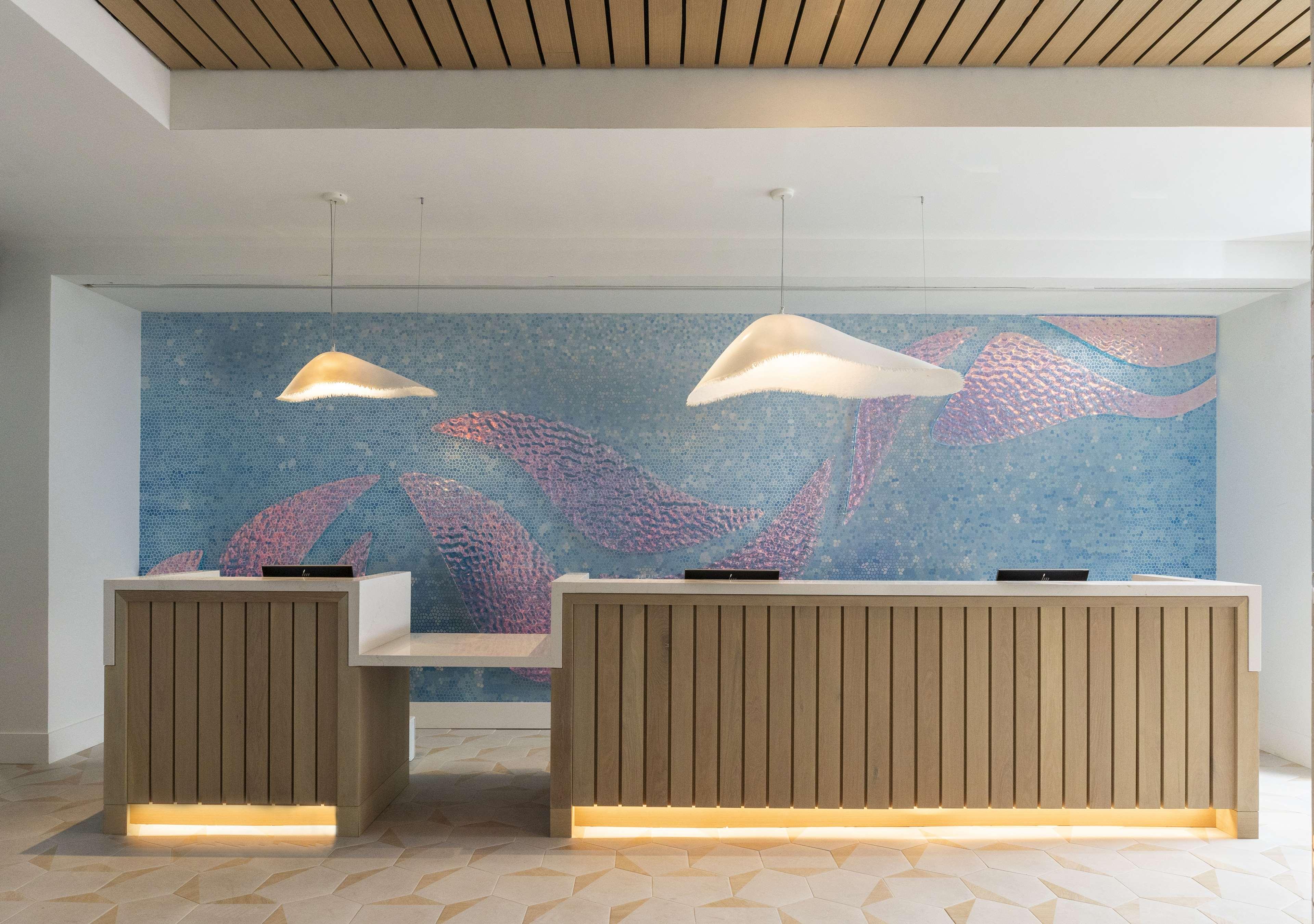 The Singer Oceanfront Resort, Curio Collection By Hilton Riviera Beach Kültér fotó